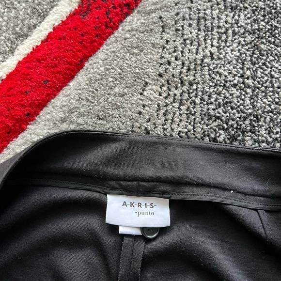 Akris Punto Black Ankle Trouser Pants - Picture 3 of 5